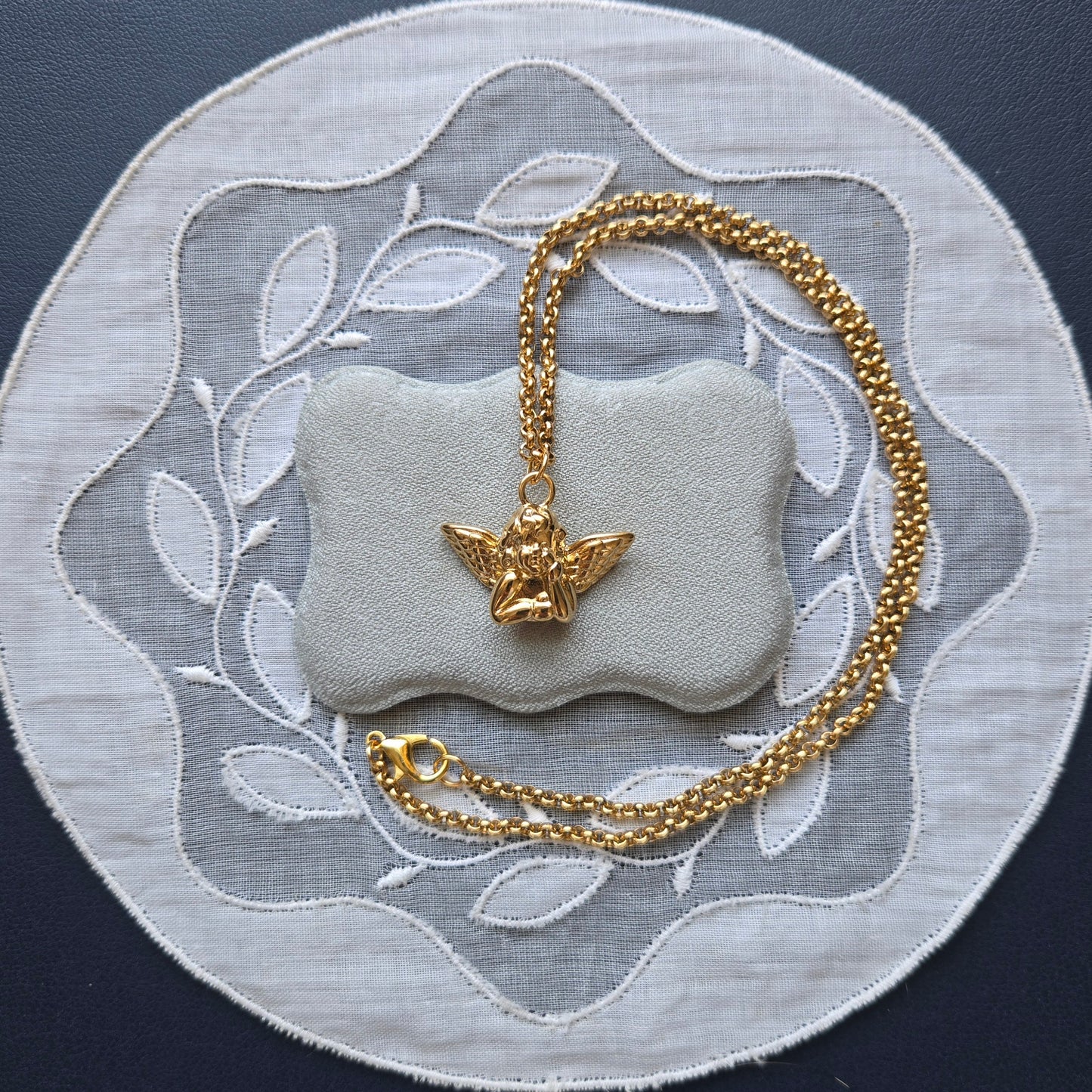 Necklace - Gold Cherub Angel Pendant Necklace