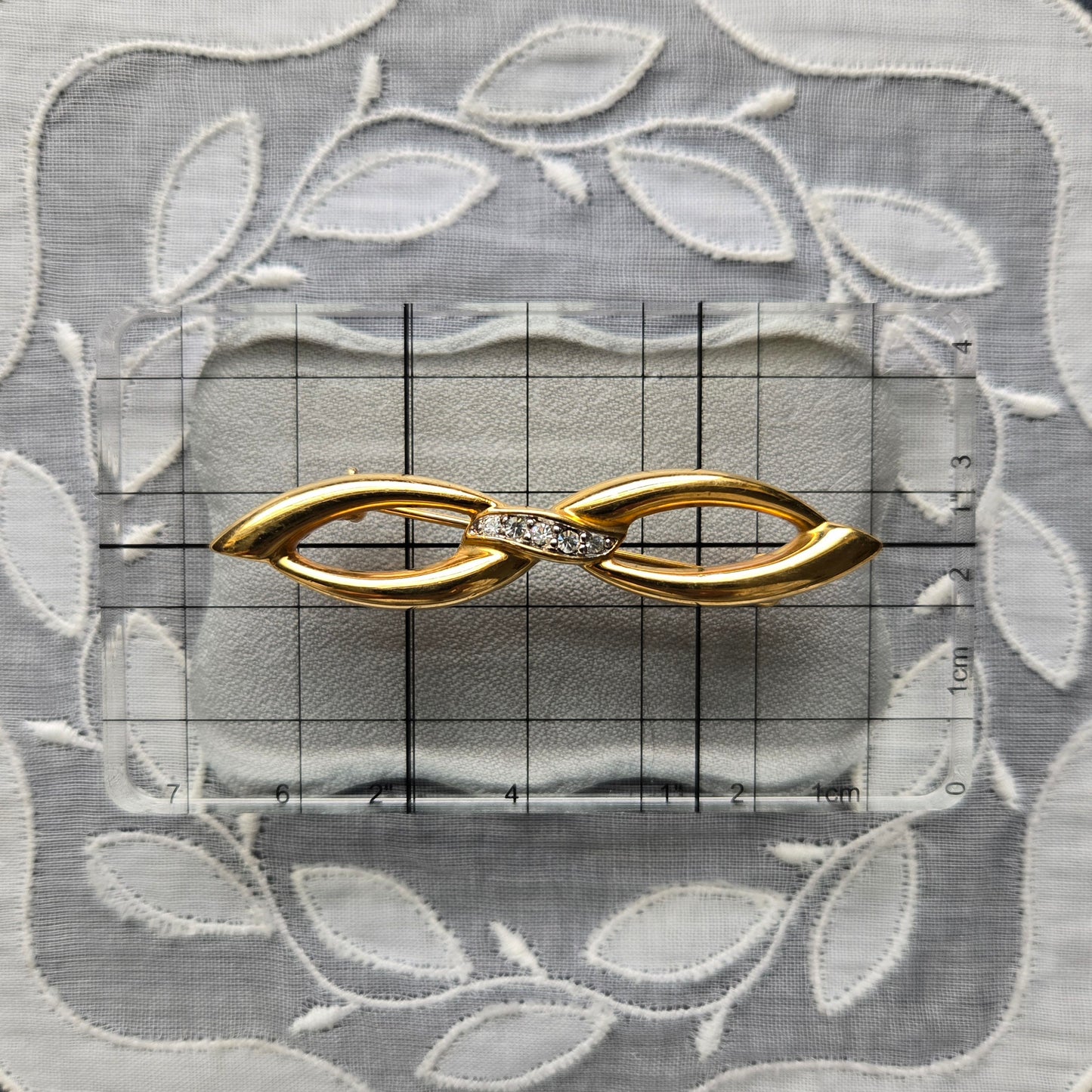 Brooch - Cristalina Gold and Clear Crystals Bow Bar Brooch