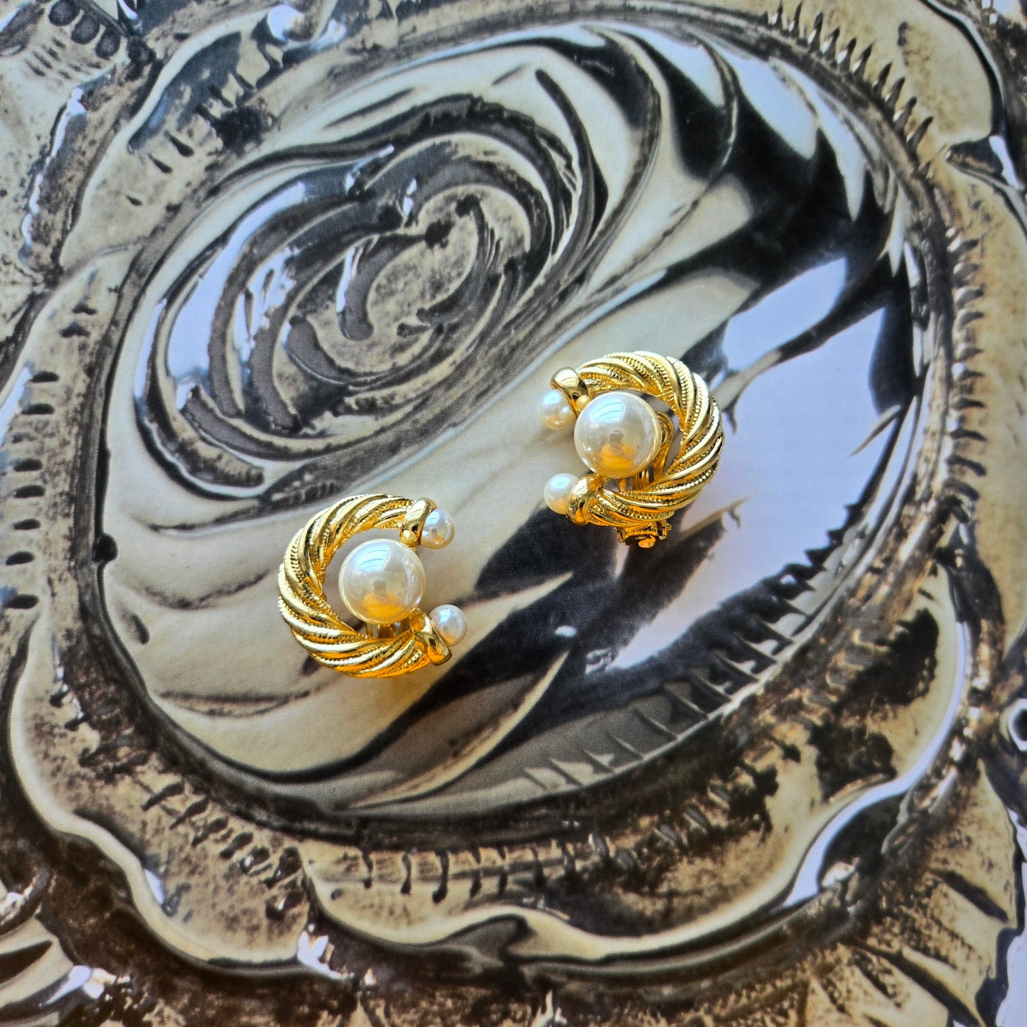 Clip on - Gold Twisted Rope Pearl Clip on Earrings