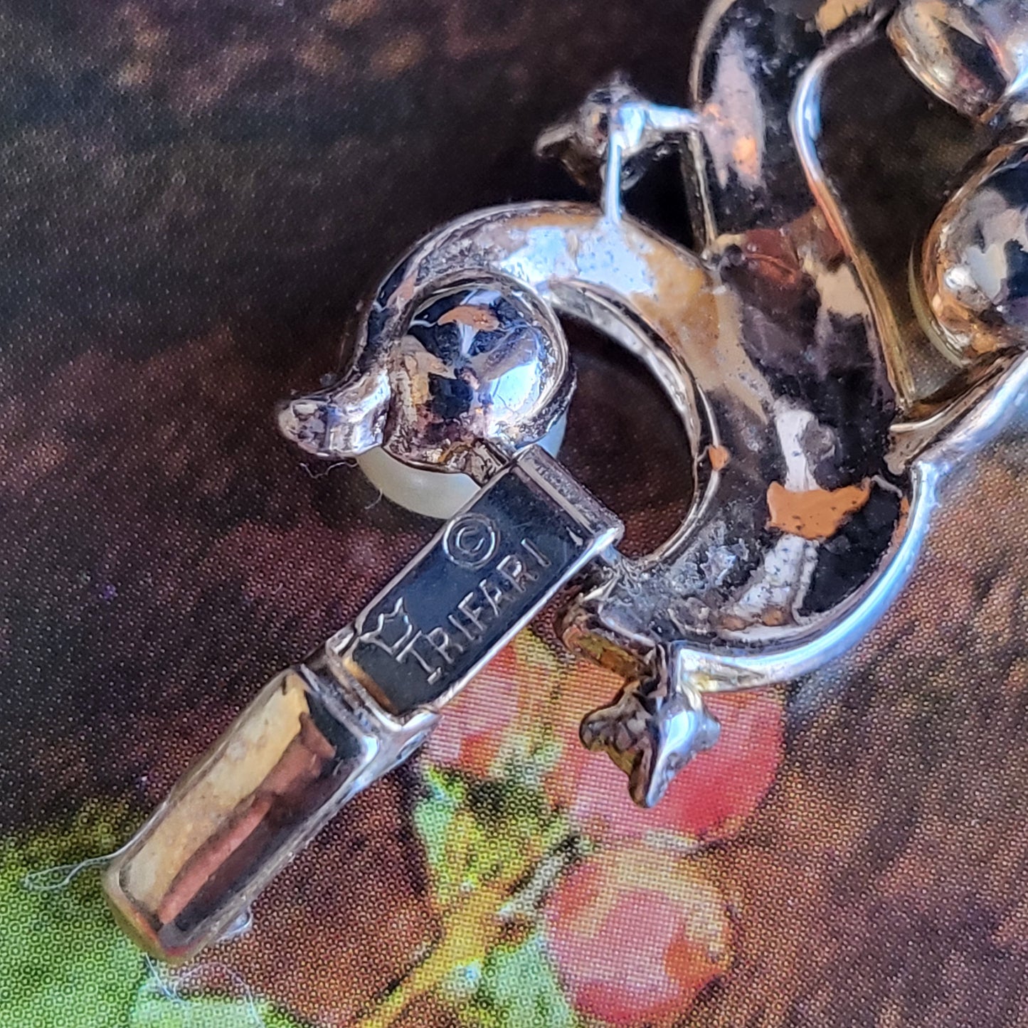 Bracelet - Crown Trifari Pearl Twist Link Bracelet