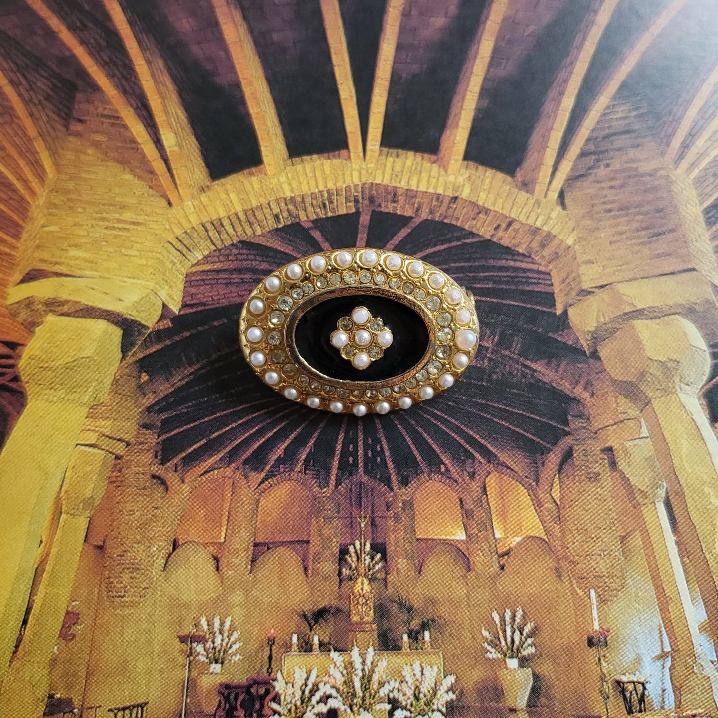 Brooch - Exquisite Black Mourning Brooch