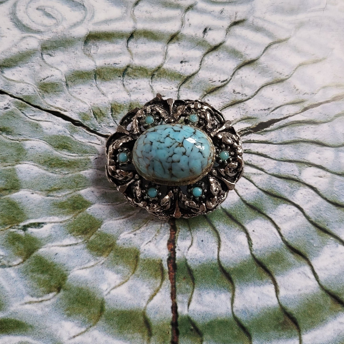 Brooch - Antiqued Silver Metal Turquoise Brooch