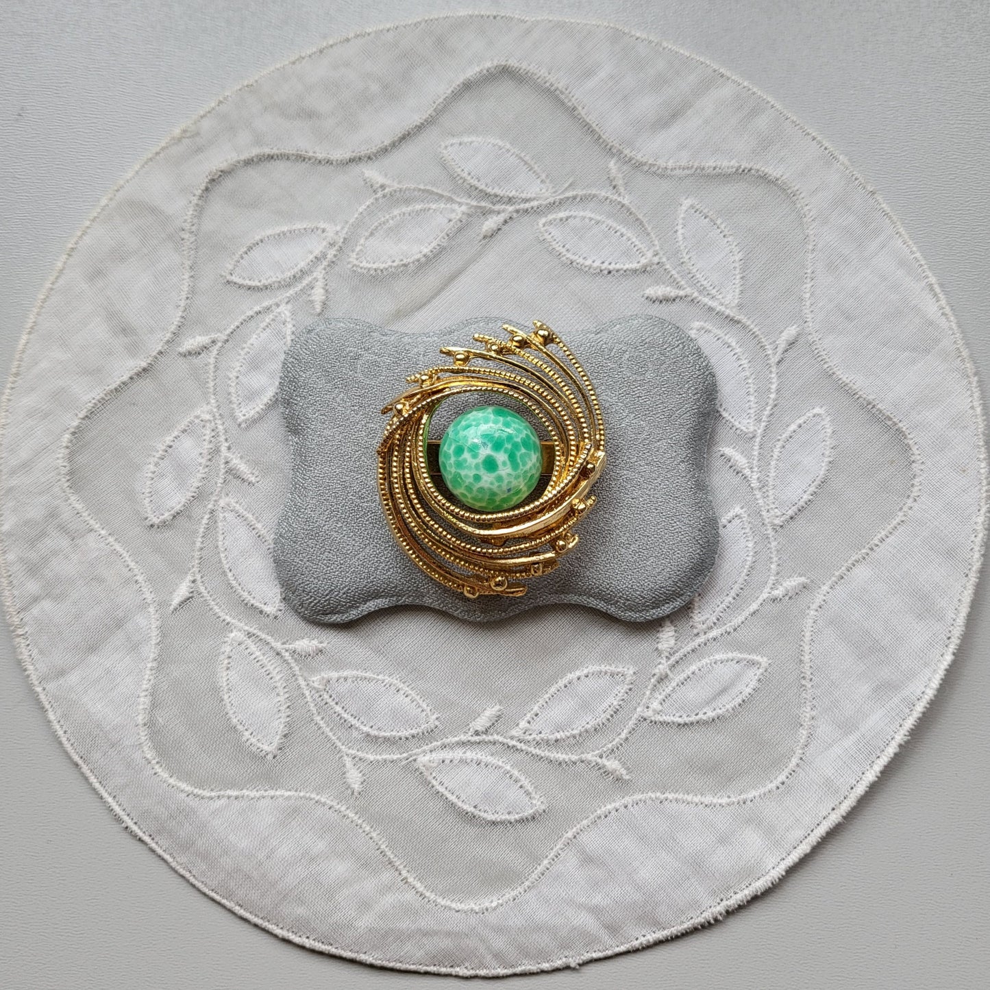 Brooch - Green Peking Glass Swirl Brooch
