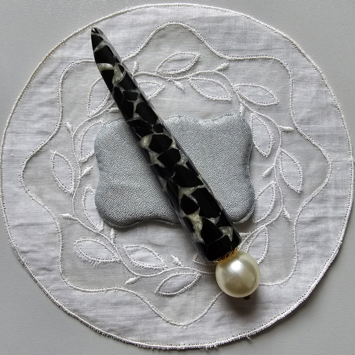 Brooch - Pearl and Black and White Acrylic Brooch