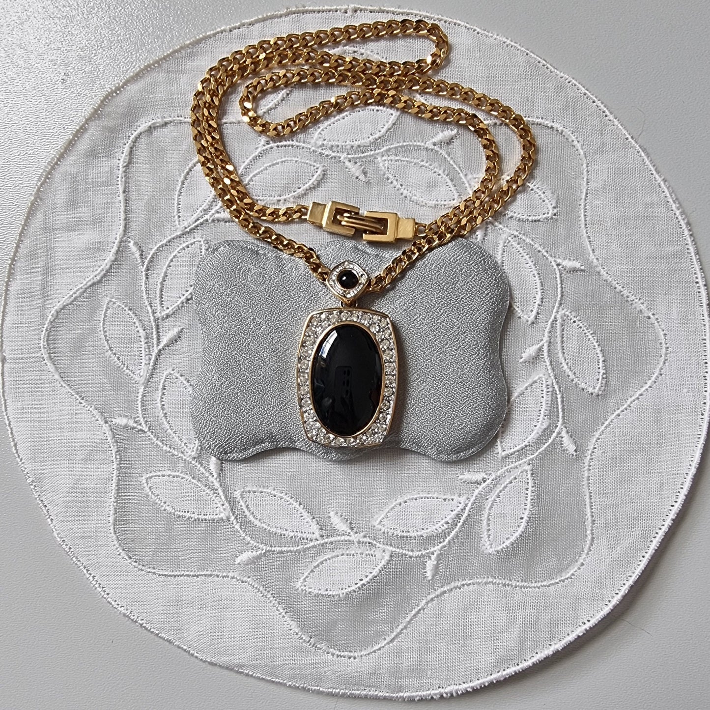 Necklace - Black and Clear Crystals Drop Necklace