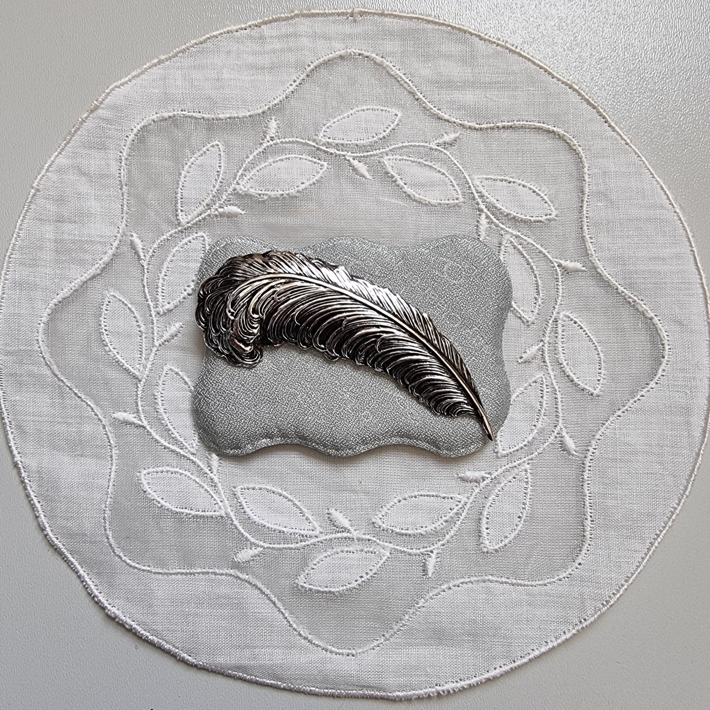 Brooch - Sarah Coventry Silver Feather Brooch