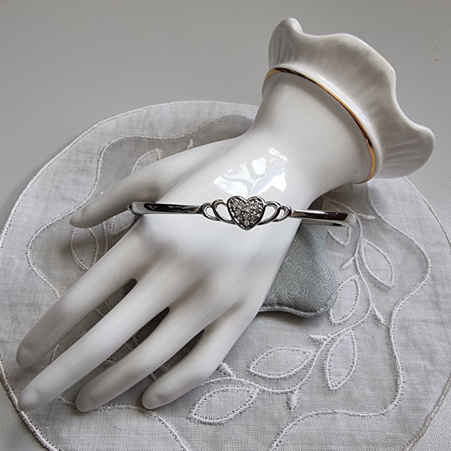 Bracelet - Crystal Heart Clamper Bracelet