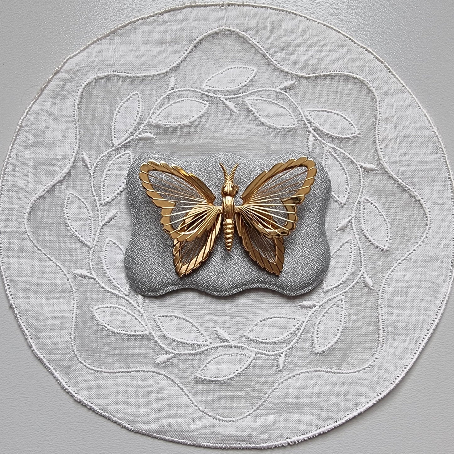 Brooch - Monet Gold Wire Butterfly Brooch