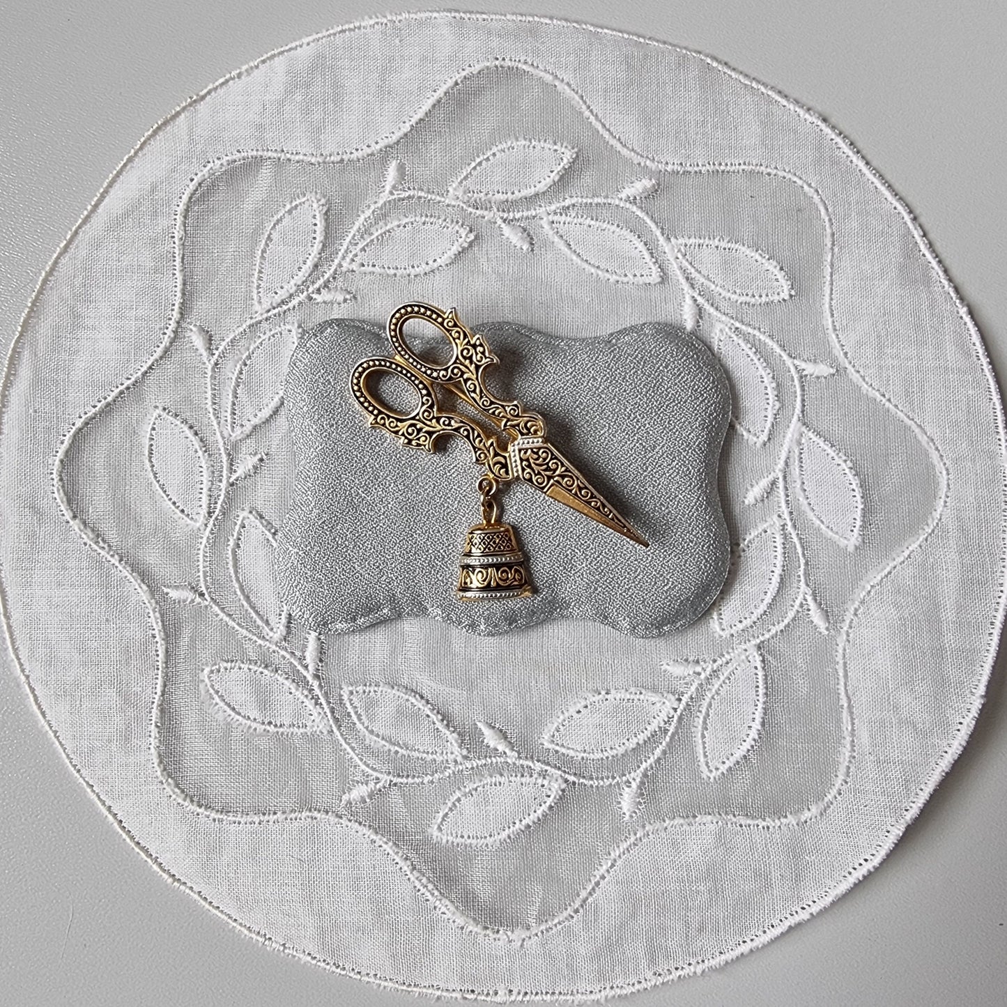 Brooch - Damascene Scissors and Thimble Brooch