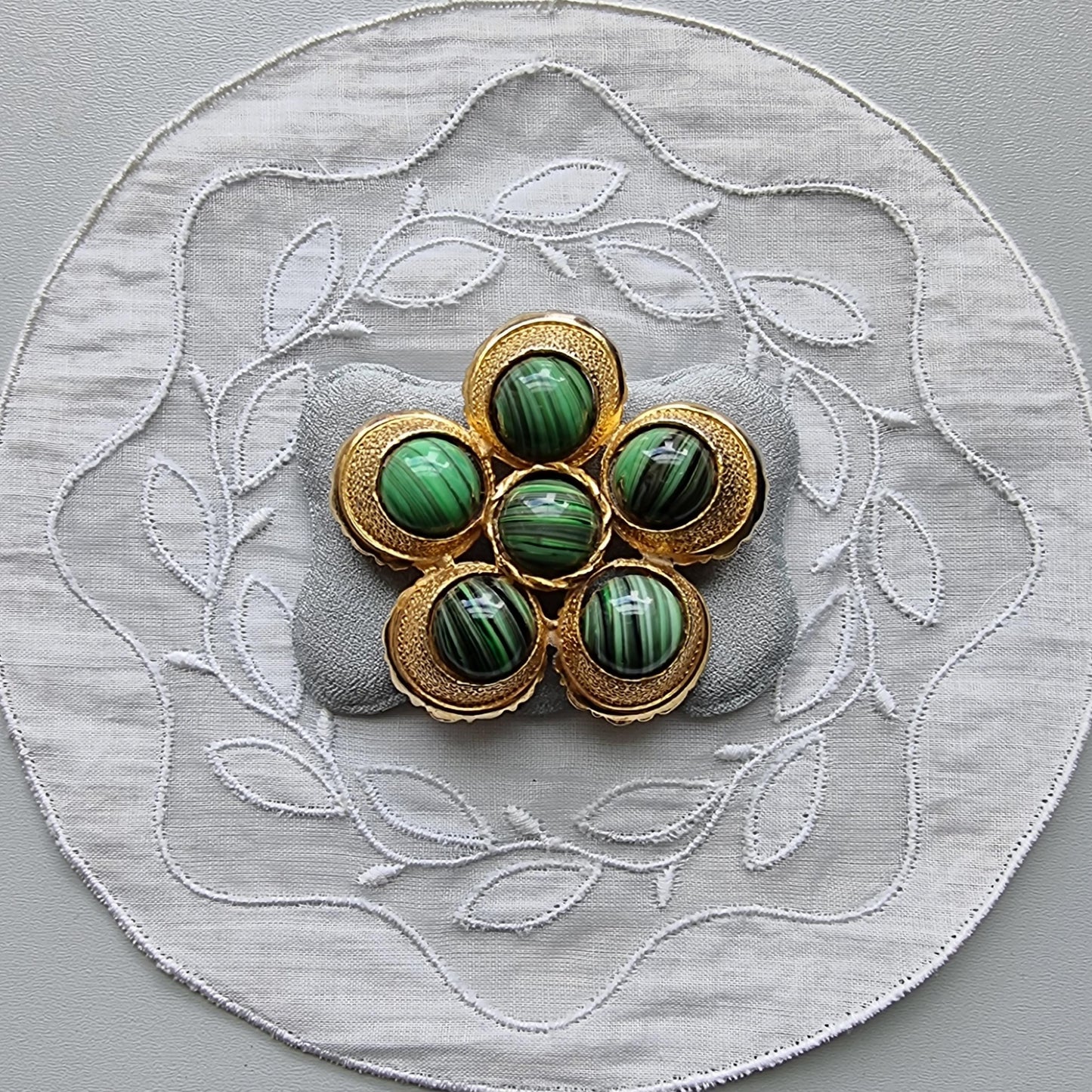 Brooch - Hollywood Malachite Glass Cabochons flower Brooch