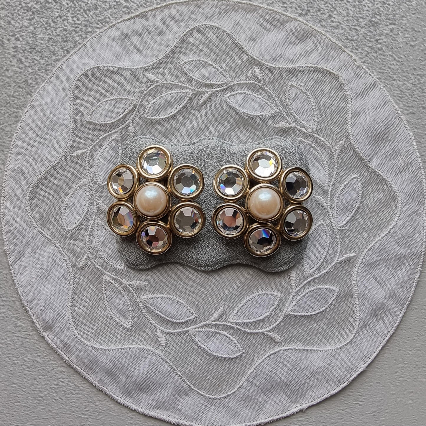 Clip on - Statement Pearl and Crystals Flower Clip on Earrings