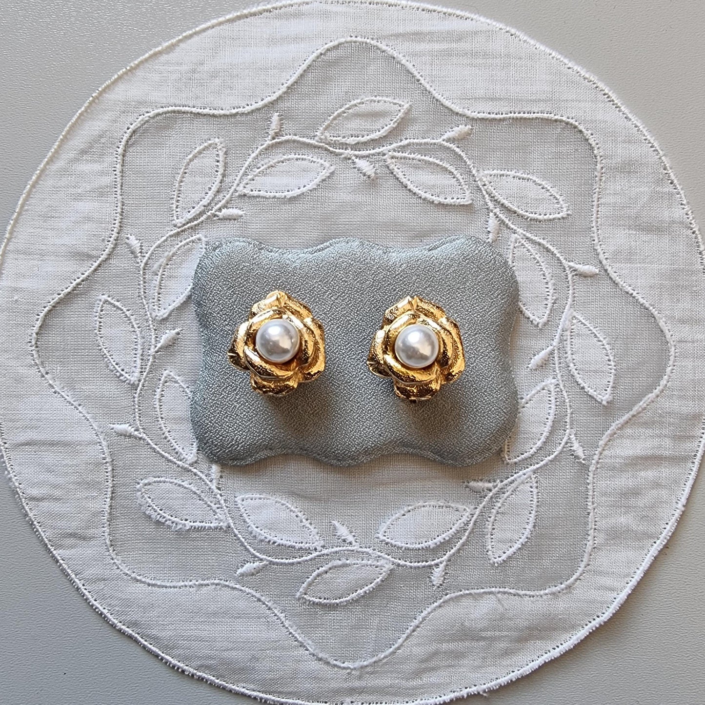 Clip on - Gold Pearl Rose Clip On Earrings
