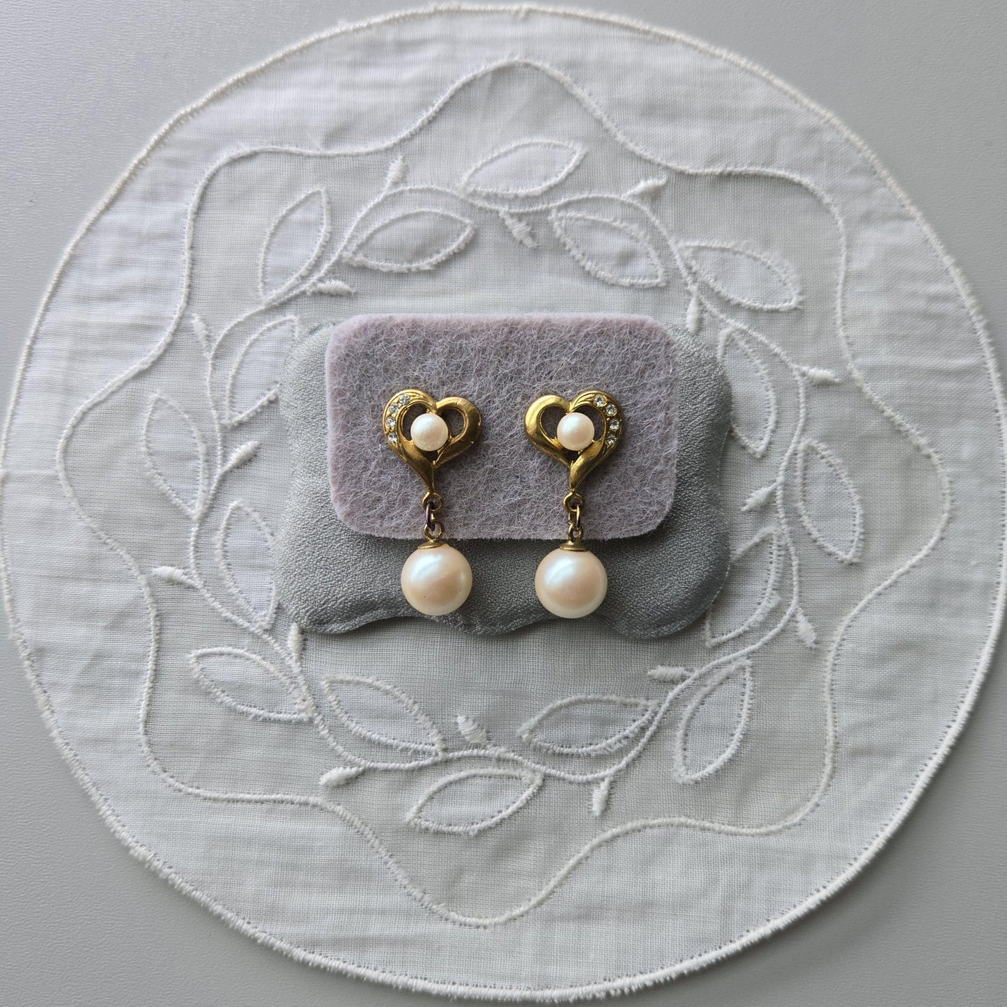 Posts - Pearl and Crystals Heart Drop Earrings