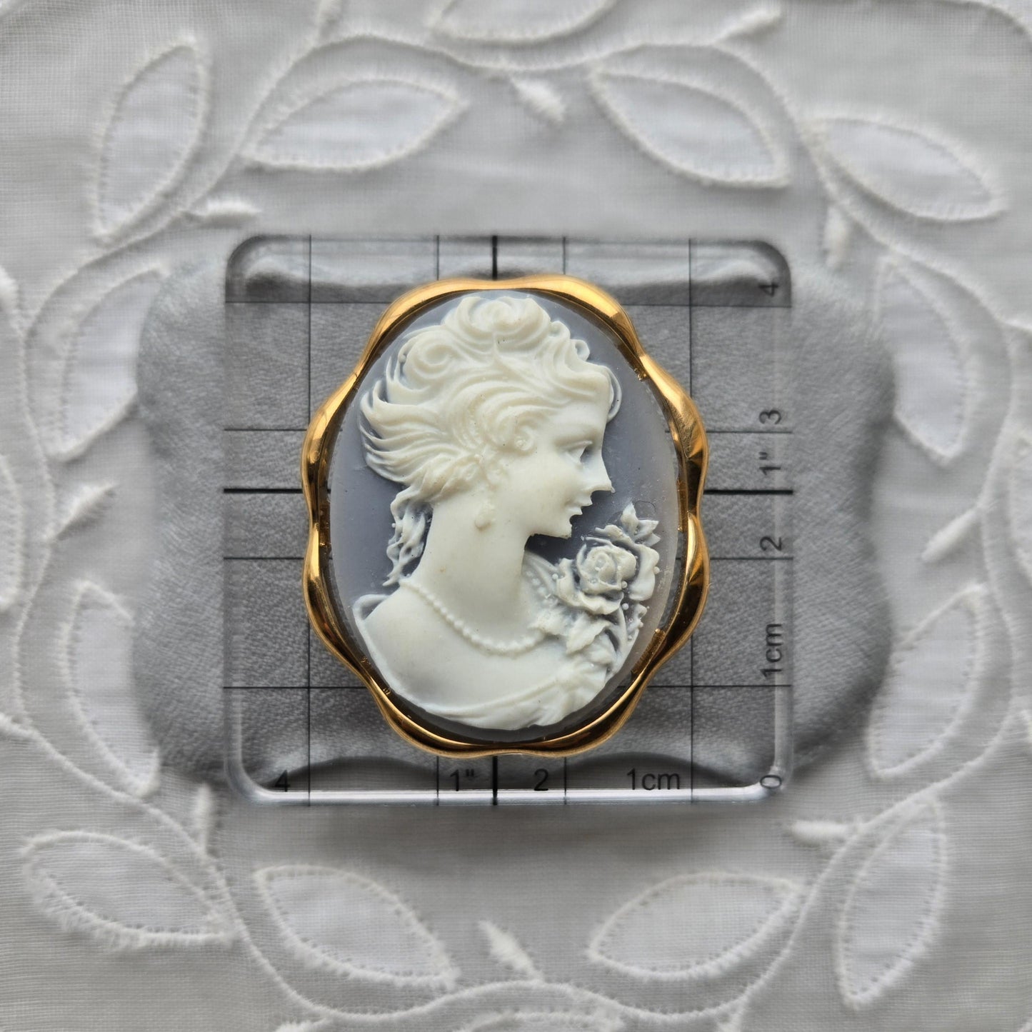 Brooch - Oval Blue Cameo Brooch