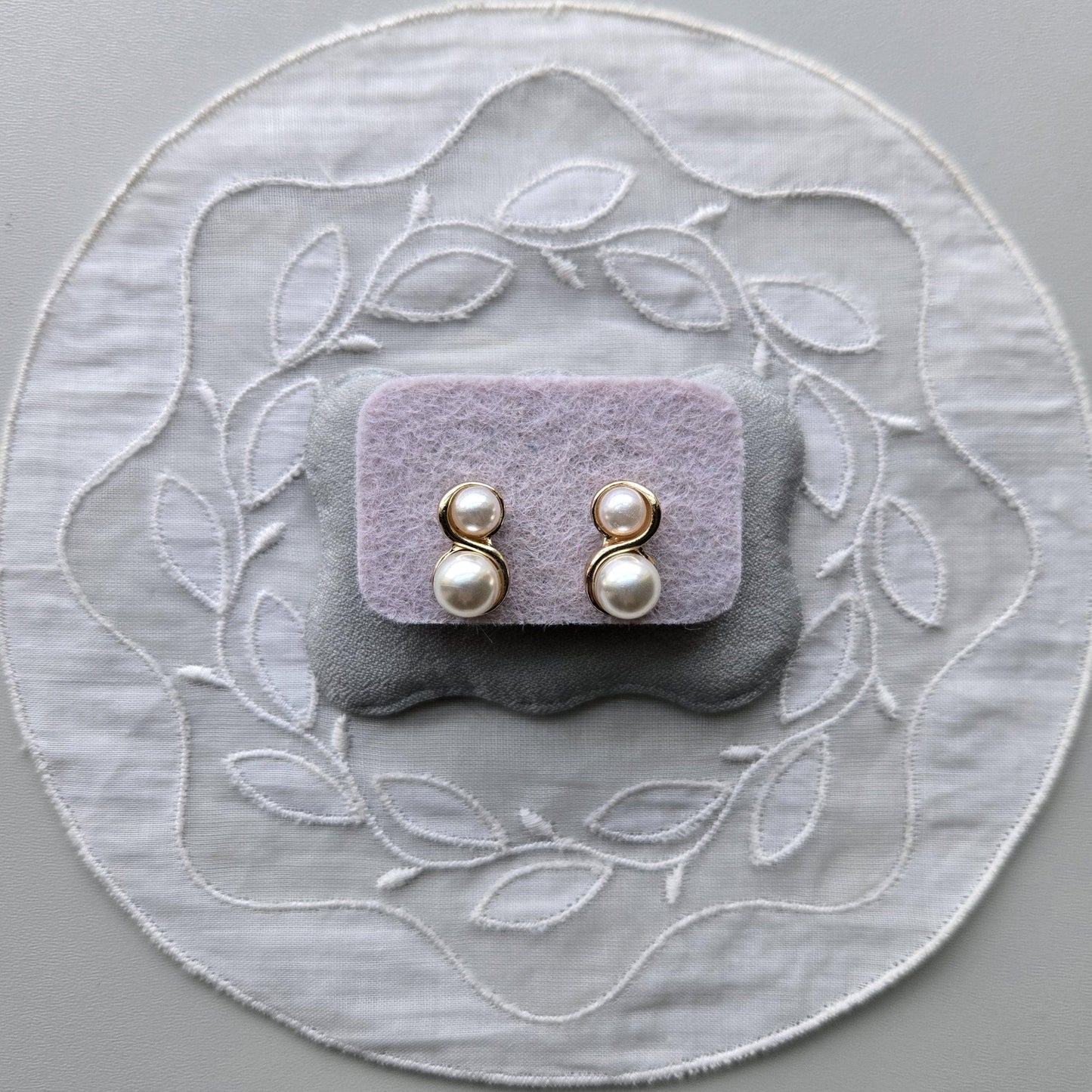 Posts - Double Pearl Gold Swirl Stud Earrings