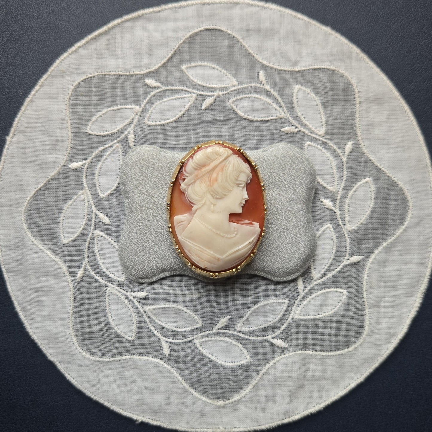 Brooch - Exquisite Red Orange Cameo Brooch