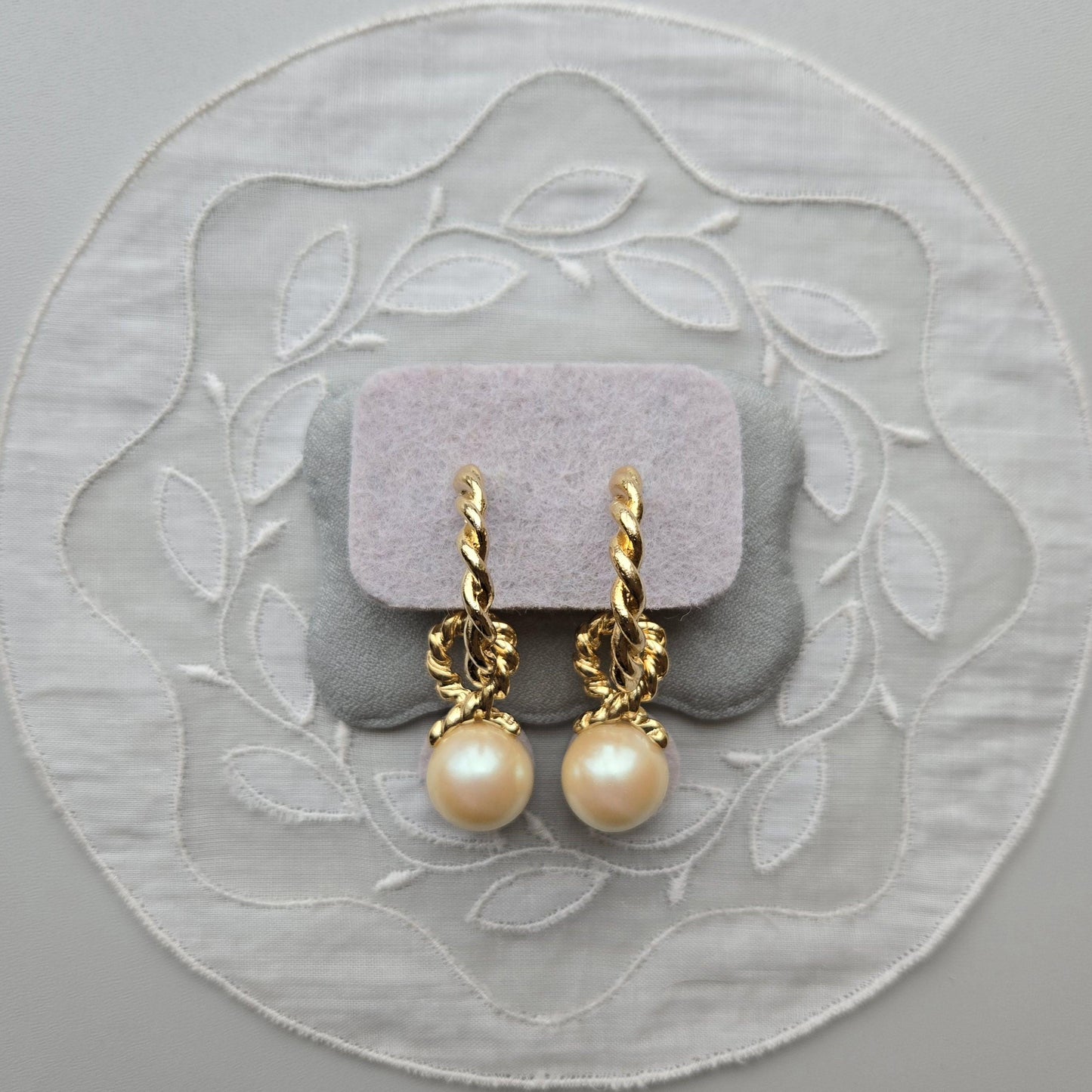 Posts - Twist Gold Hoop Pearl Drop Earrings
