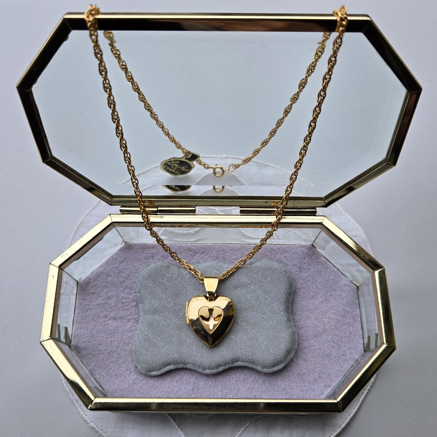 Necklace - Gold Heart Locket Pendant Necklace