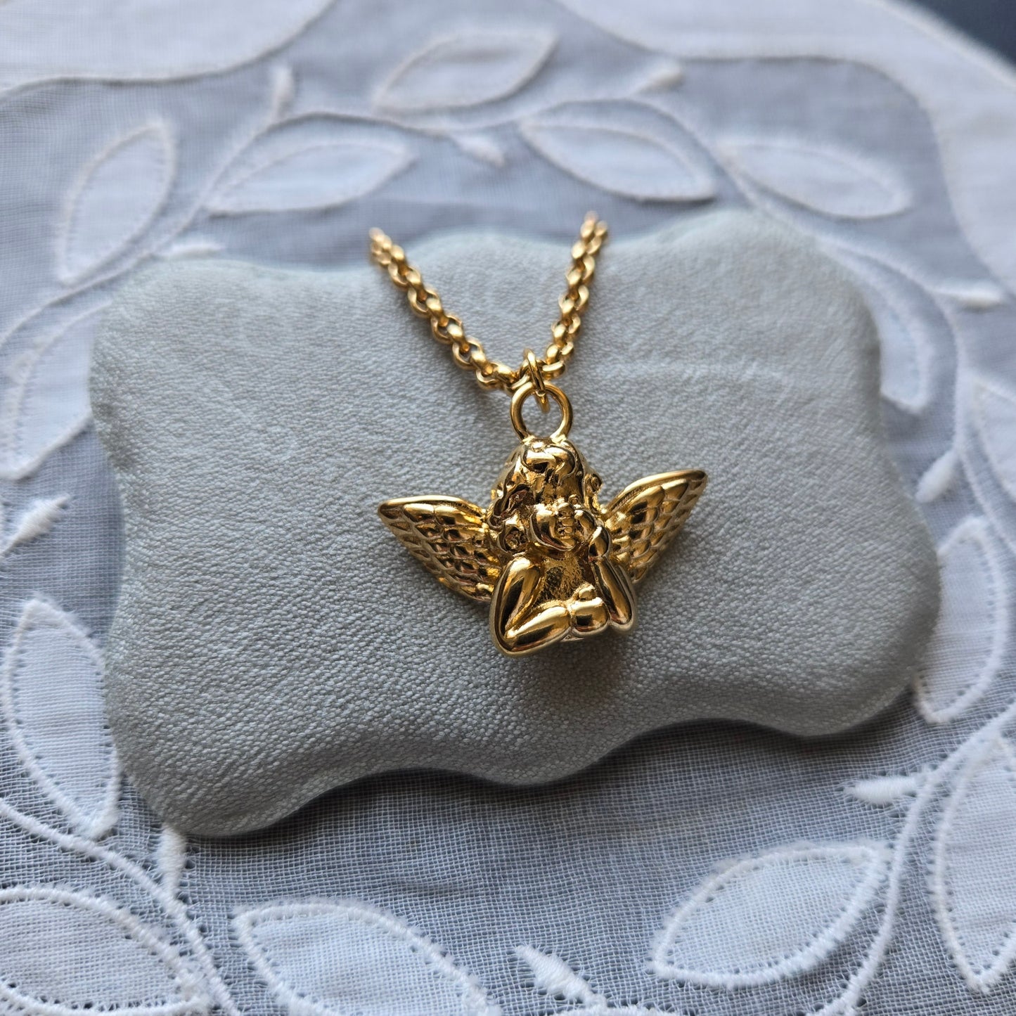 Necklace - Gold Cherub Angel Pendant Necklace
