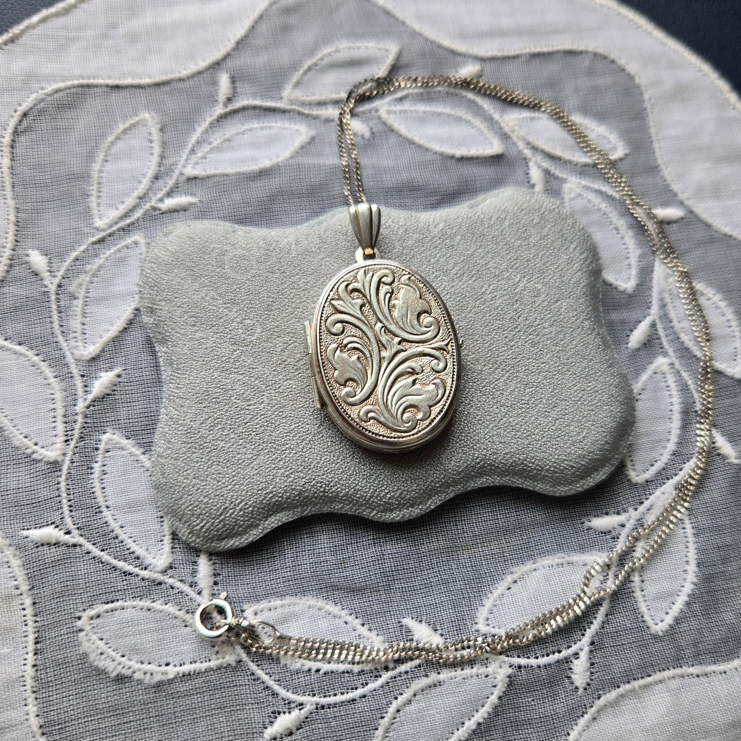 Necklace - Sterling Silver Scroll Engraved Oval Locket Pendant Necklace