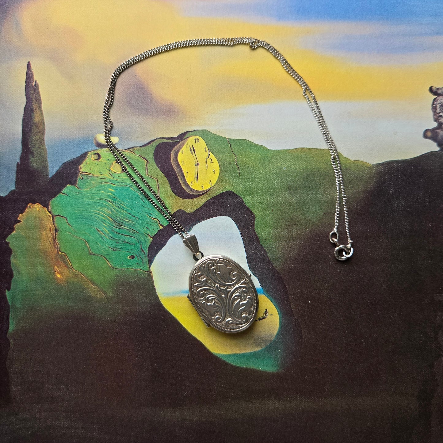 Necklace - Sterling Silver Scroll Engraved Oval Locket Pendant Necklace