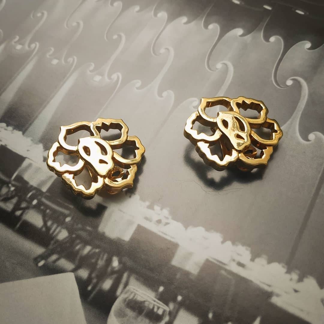 Clip on - Versace Golden Hibiscus Clip on Earrings by Gianni Versace