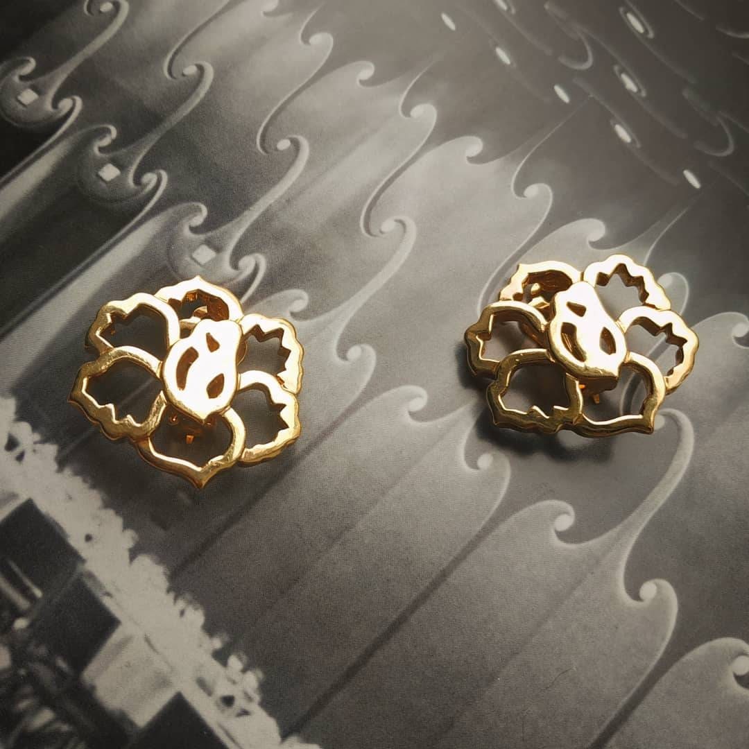 Clip on - Versace Golden Hibiscus Clip on Earrings by Gianni Versace