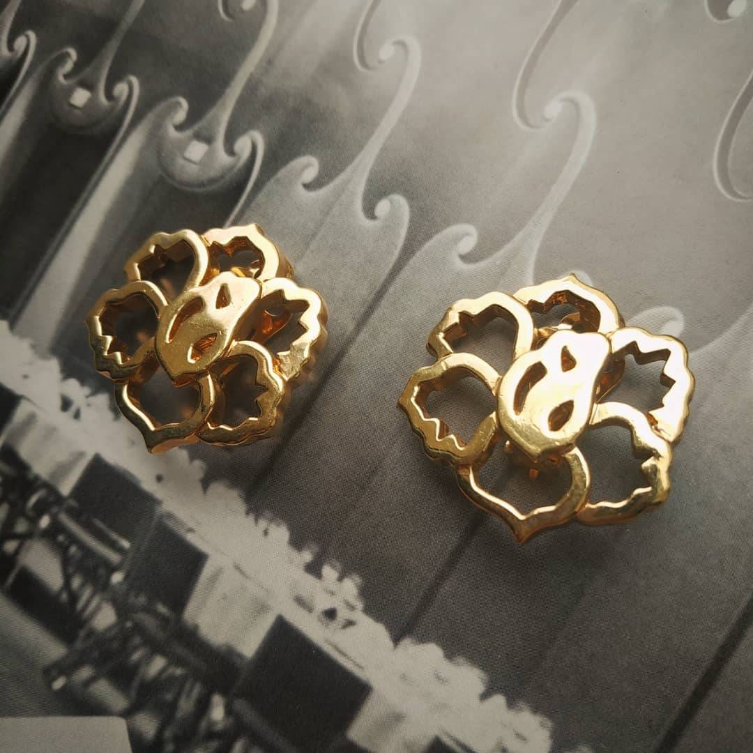 Clip on - Versace Golden Hibiscus Clip on Earrings by Gianni Versace