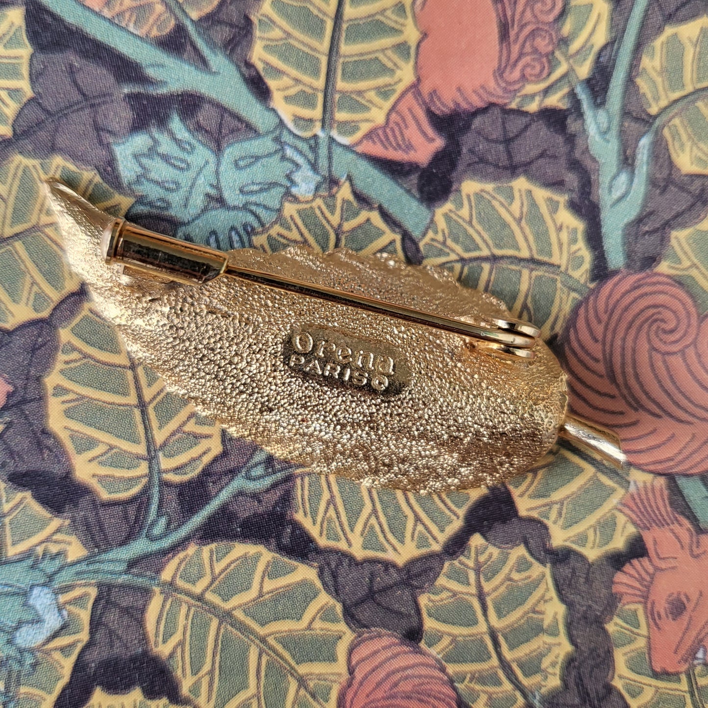 Brooch - Orena Yellow Thermoset Plastic Leaf Brooch