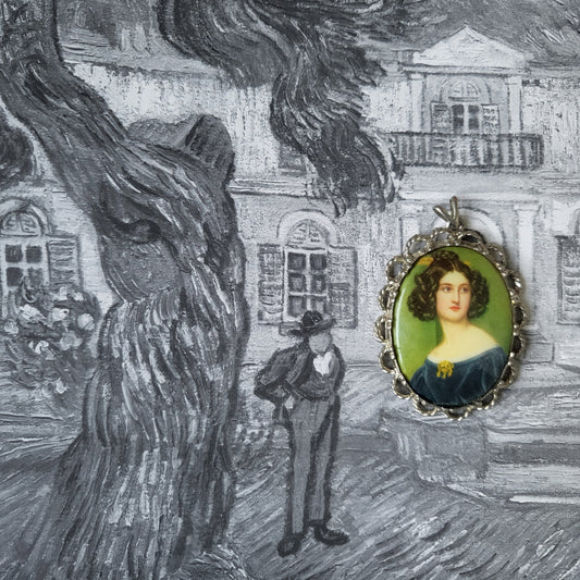 Pendant - Exquisite Porcelain Lady Portrait Pendant
