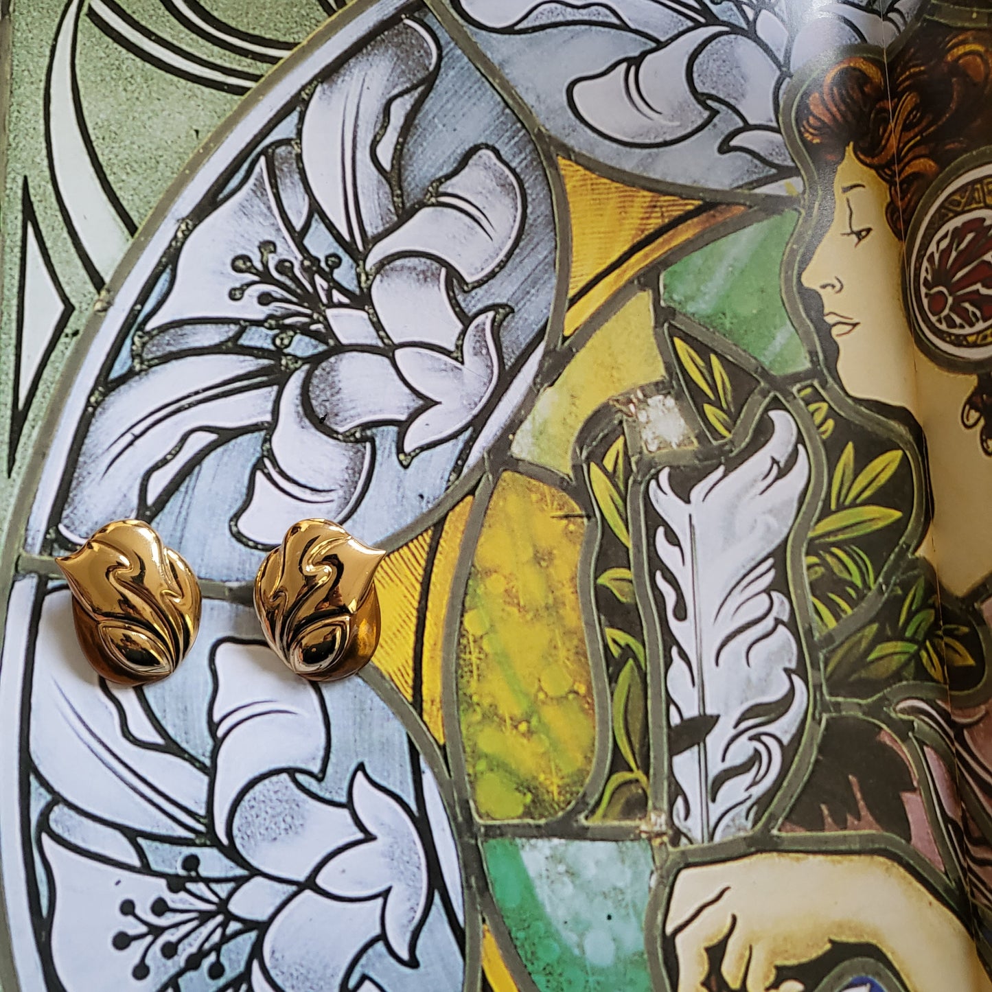 Posts - Bergdorf Goodman Gold Abstract Stud Earrings