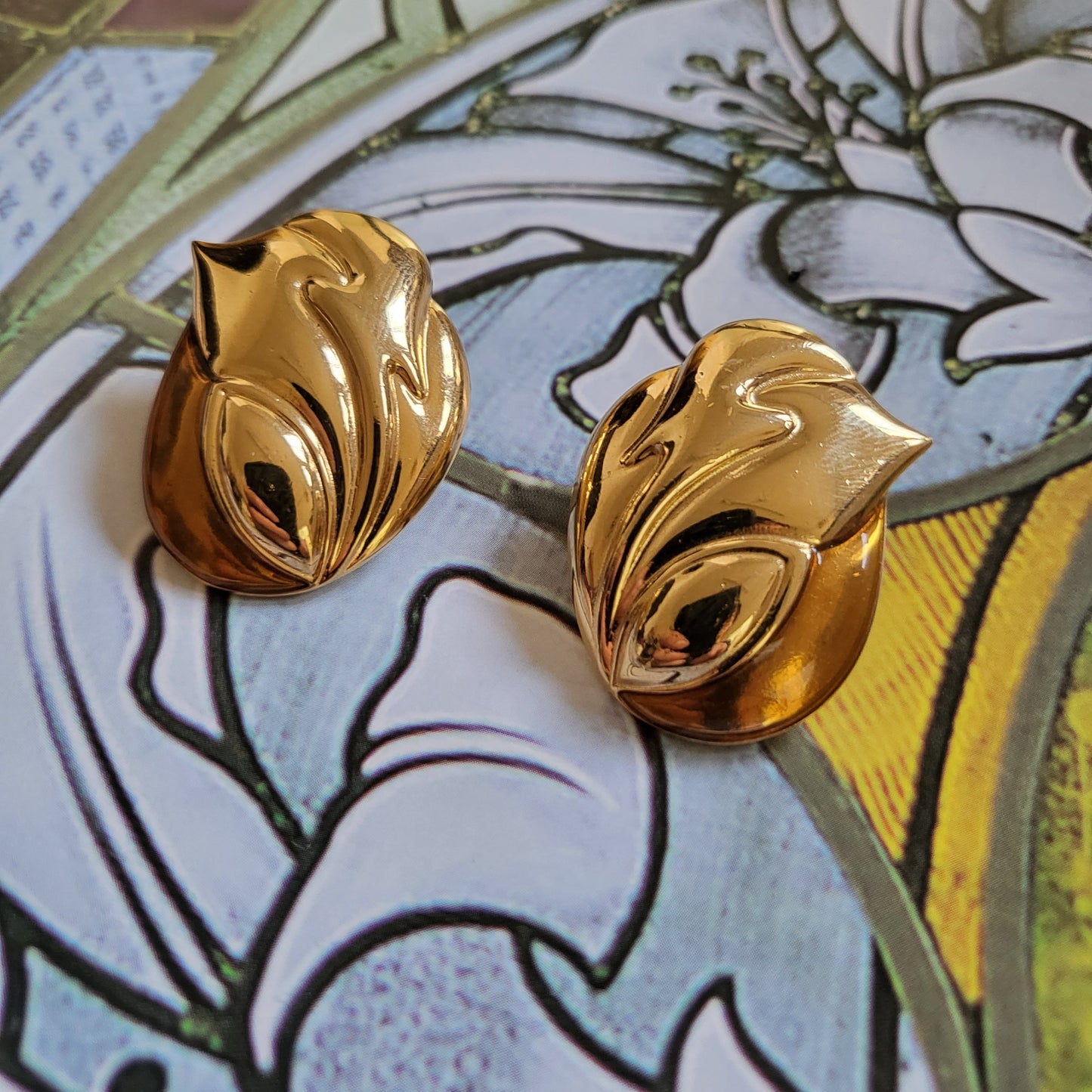 Posts - Bergdorf Goodman Gold Abstract Stud Earrings