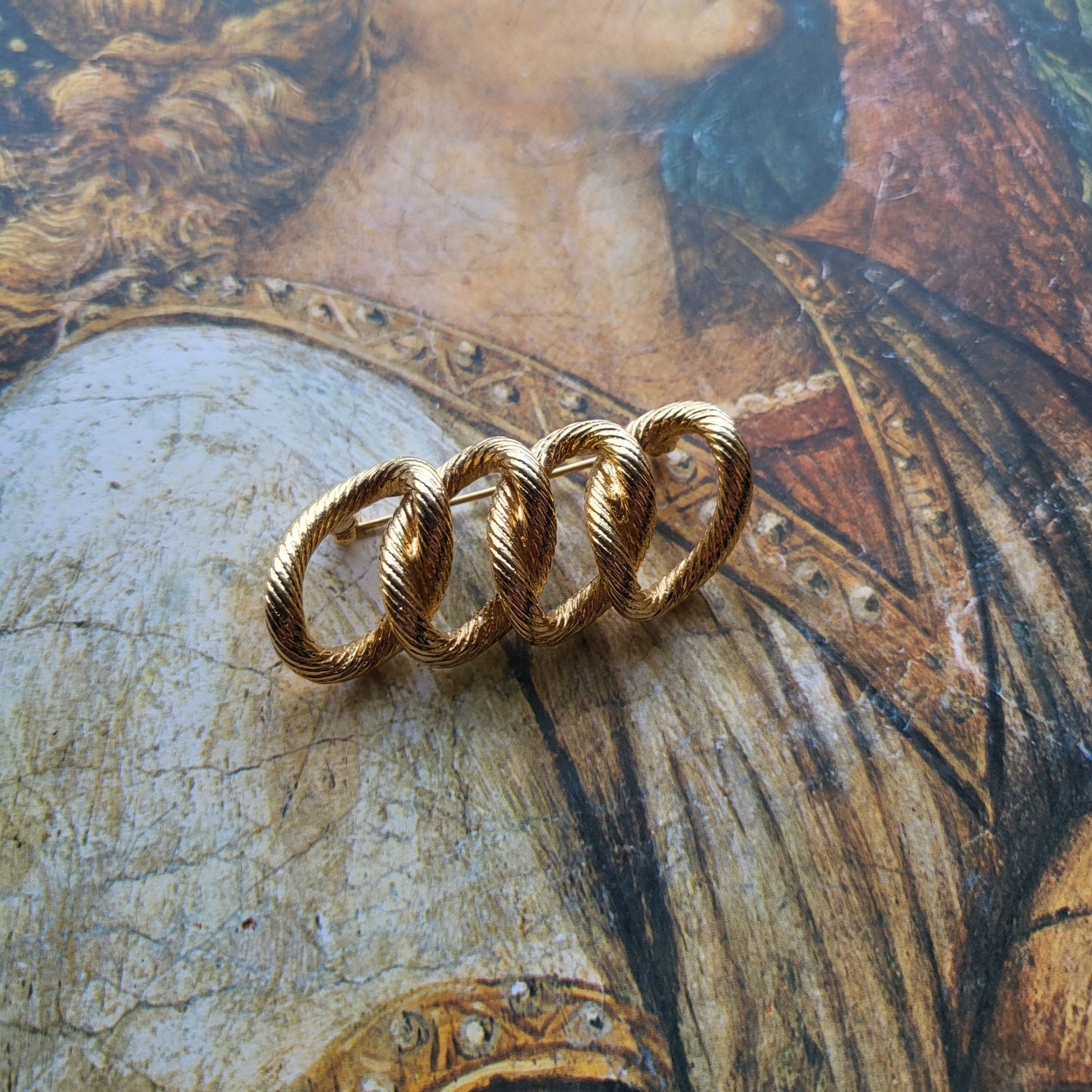 Brooch - Monet Gold Plait Chain Brooch