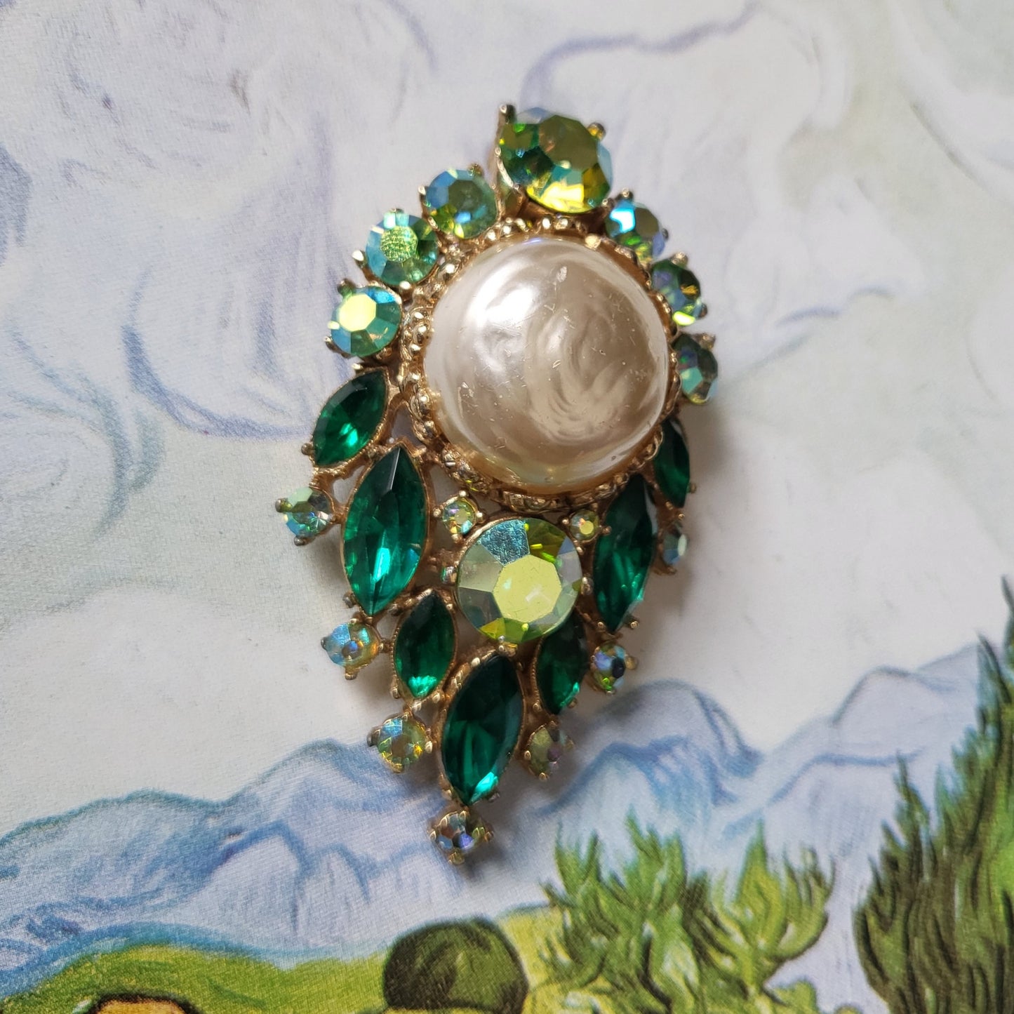 Brooch - Sphinx Pearl and Green Crystals Brooch