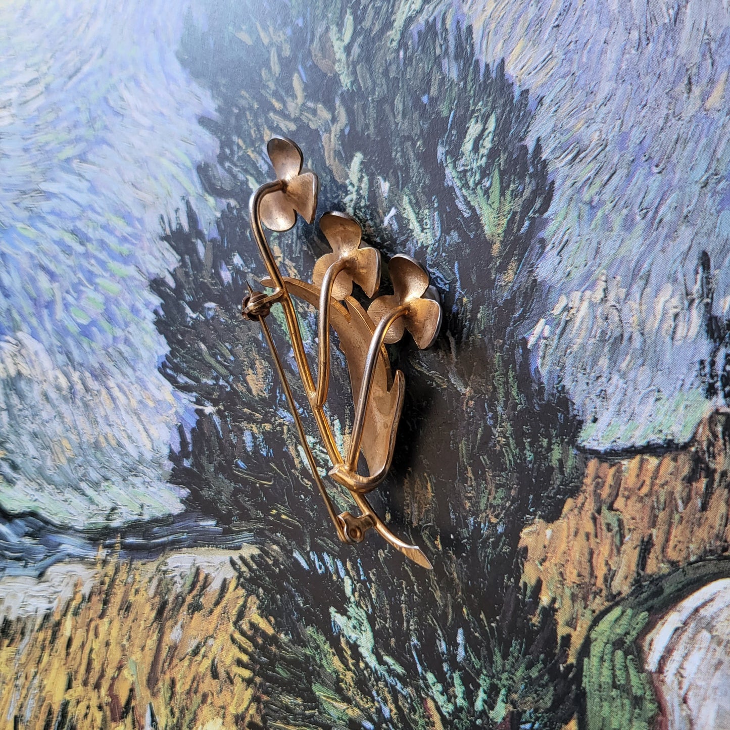 Brooch - Damascene Faux Pearl Three Flowers Brooch