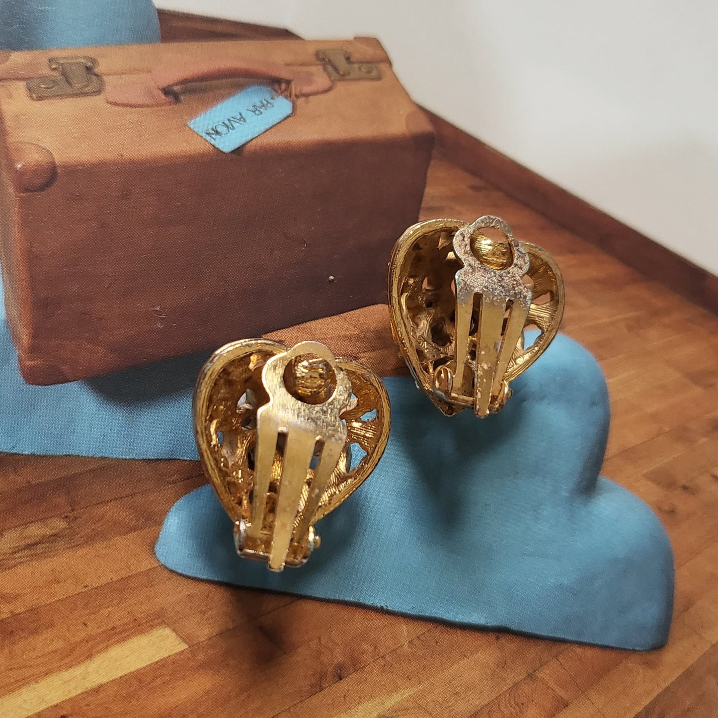 Clip on - Sphinx Hearts and Turquoise Cluster Clip on Earrings