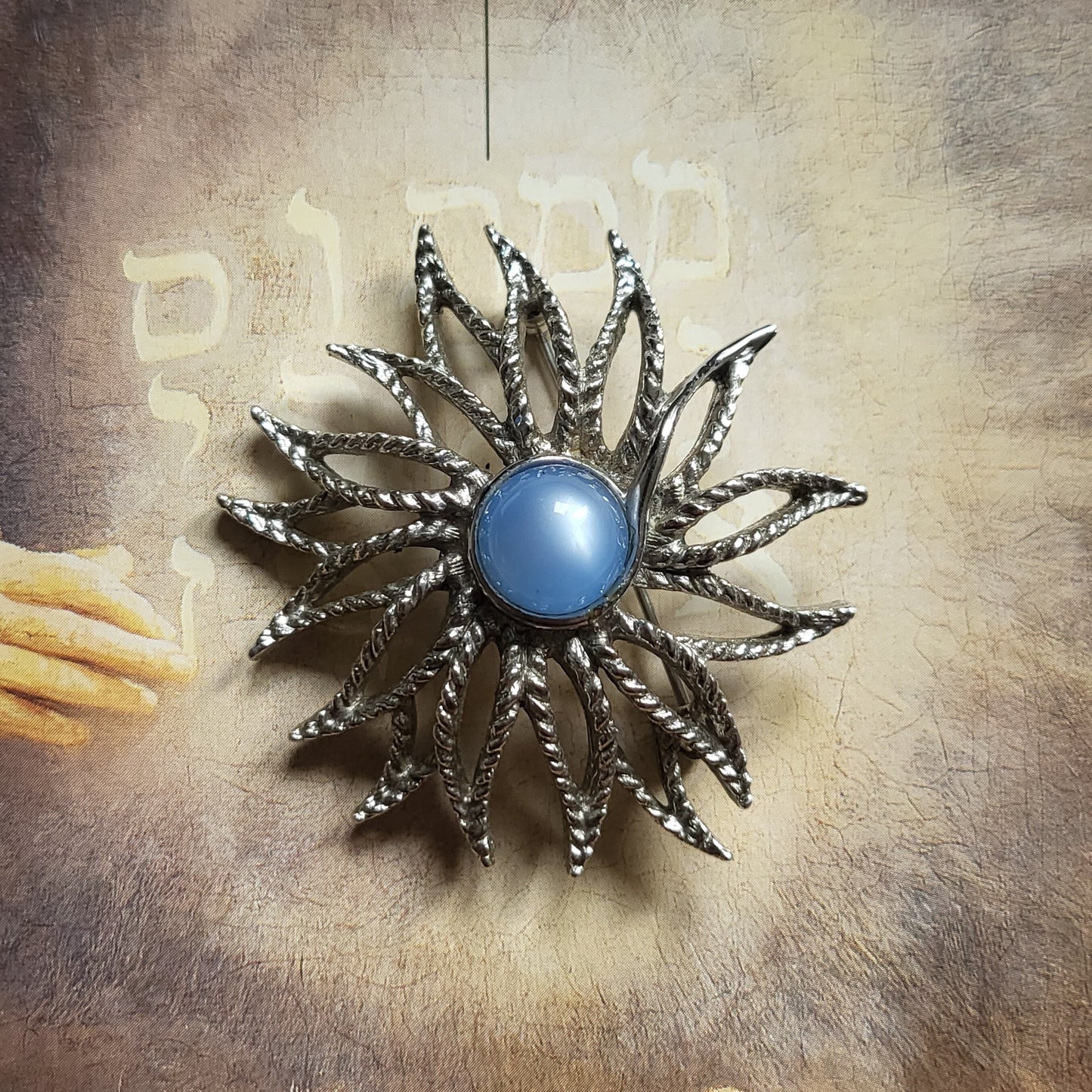 Brooch - Sarah Coventry Cornflower Blue Cabochon Flower Brooch
