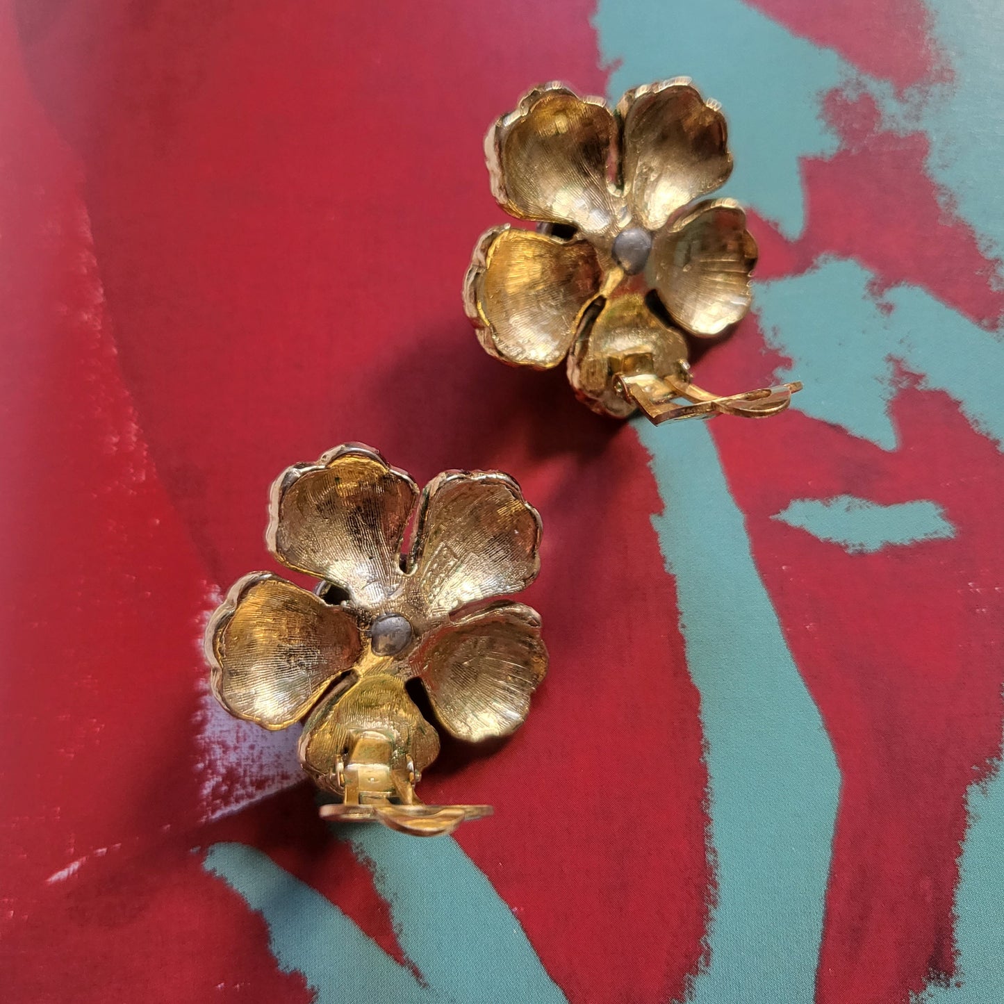 Clip on - Sphinx Black Enamel Crystal Flower Clip On Earrings