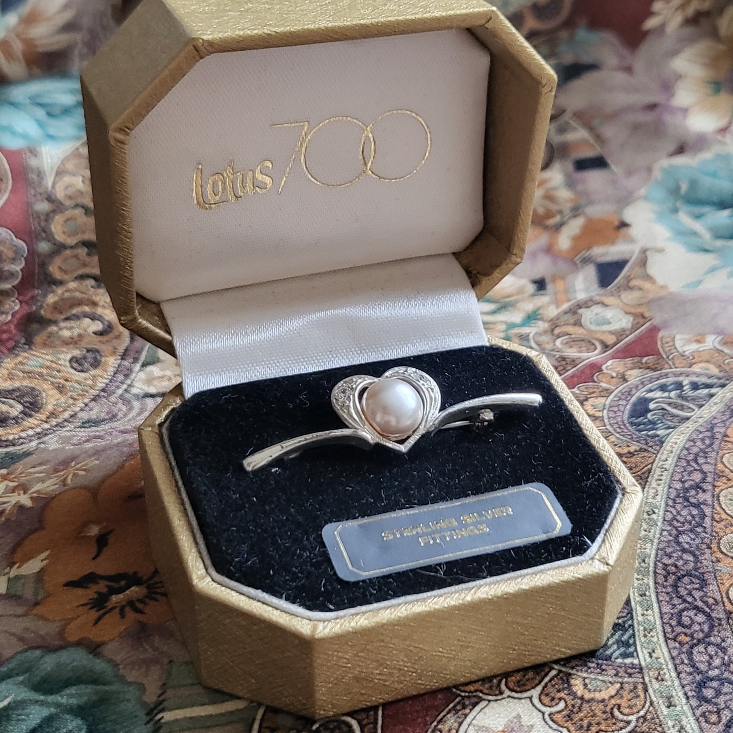 Brooch - Silver Pearl and Crystal Heart Bar Brooch