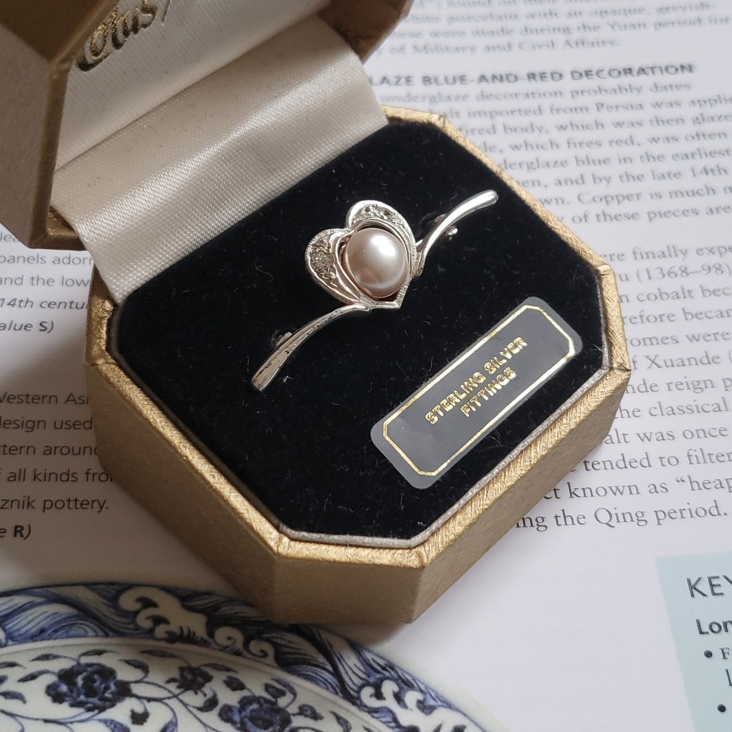 Brooch - Silver Pearl and Crystal Heart Bar Brooch