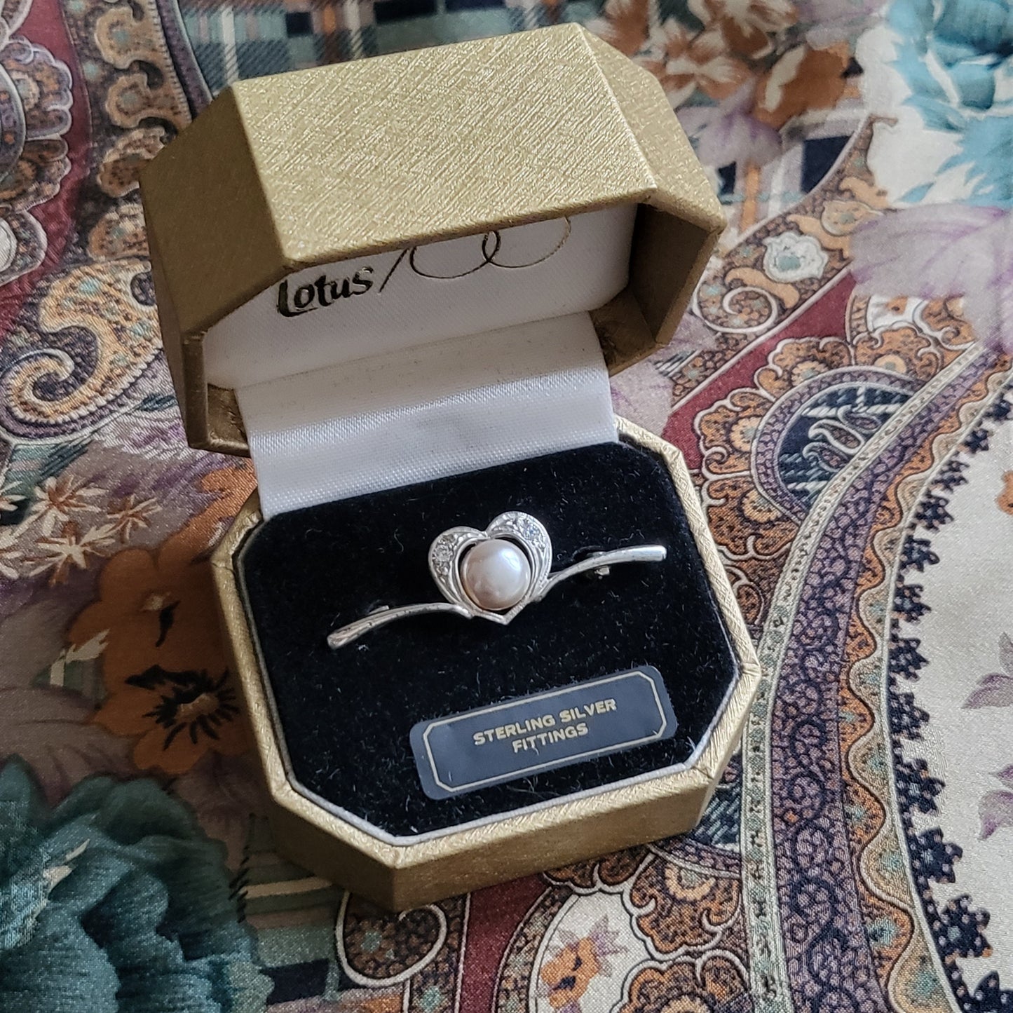 Brooch - Silver Pearl and Crystal Heart Bar Brooch