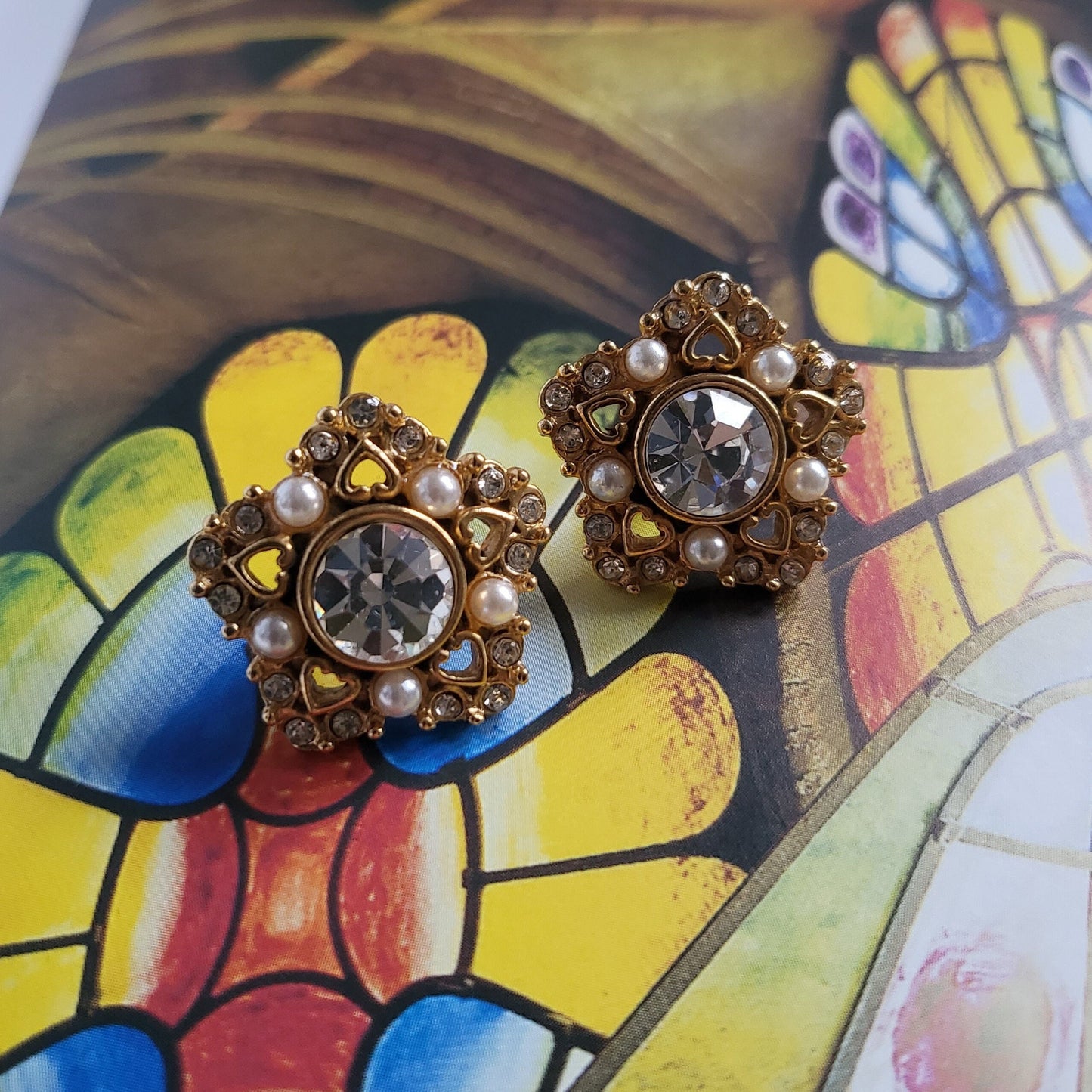 Posts - Pearl and Crystal Star Stud Earrings