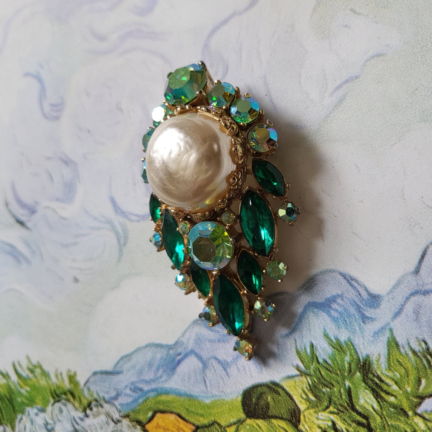 Brooch - Sphinx Pearl and Green Crystals Brooch
