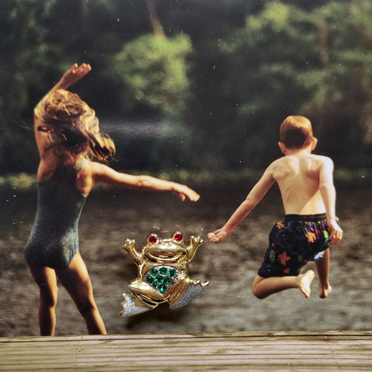 Brooch - Green Crystal Belly Jumping Frog Brooch