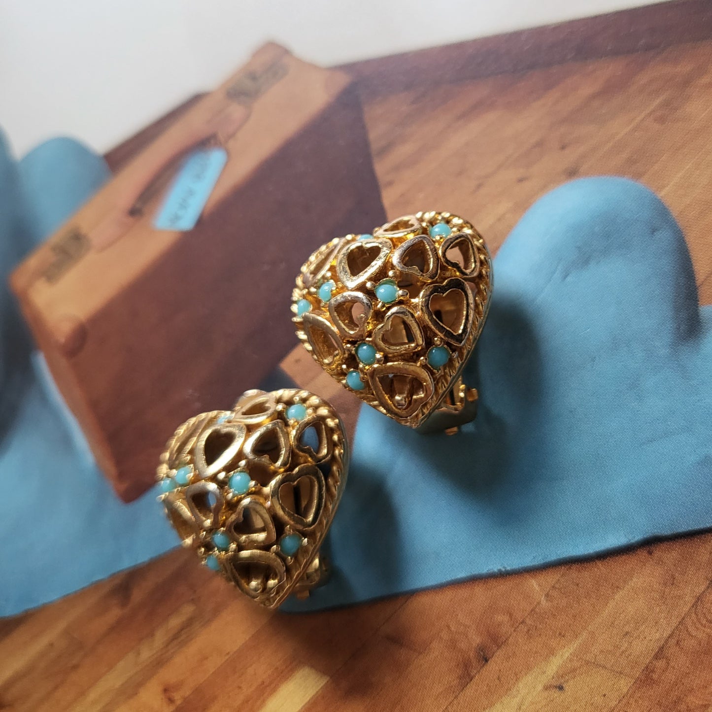Clip on - Sphinx Hearts and Turquoise Cluster Clip on Earrings