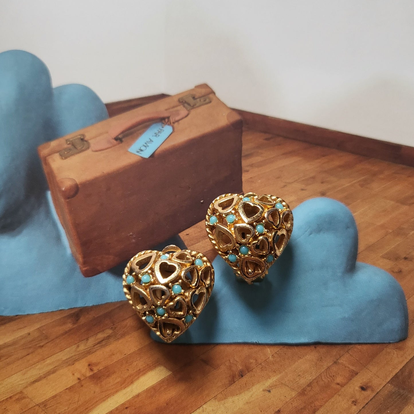 Clip on - Sphinx Hearts and Turquoise Cluster Clip on Earrings