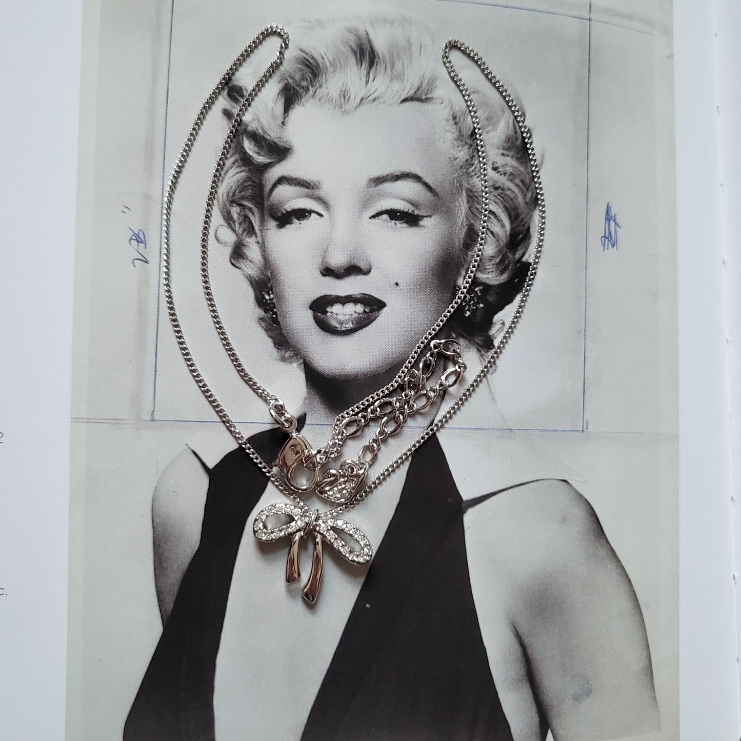 Necklace - Swarovski Crystal Bow Necklace