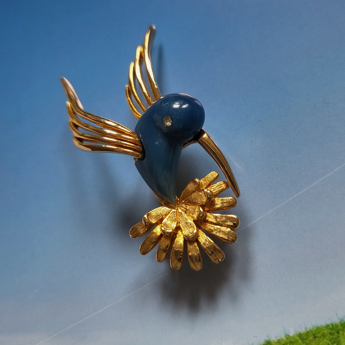 Brooch - Sphinx Blue Lucite Body Hummingbird Brooch