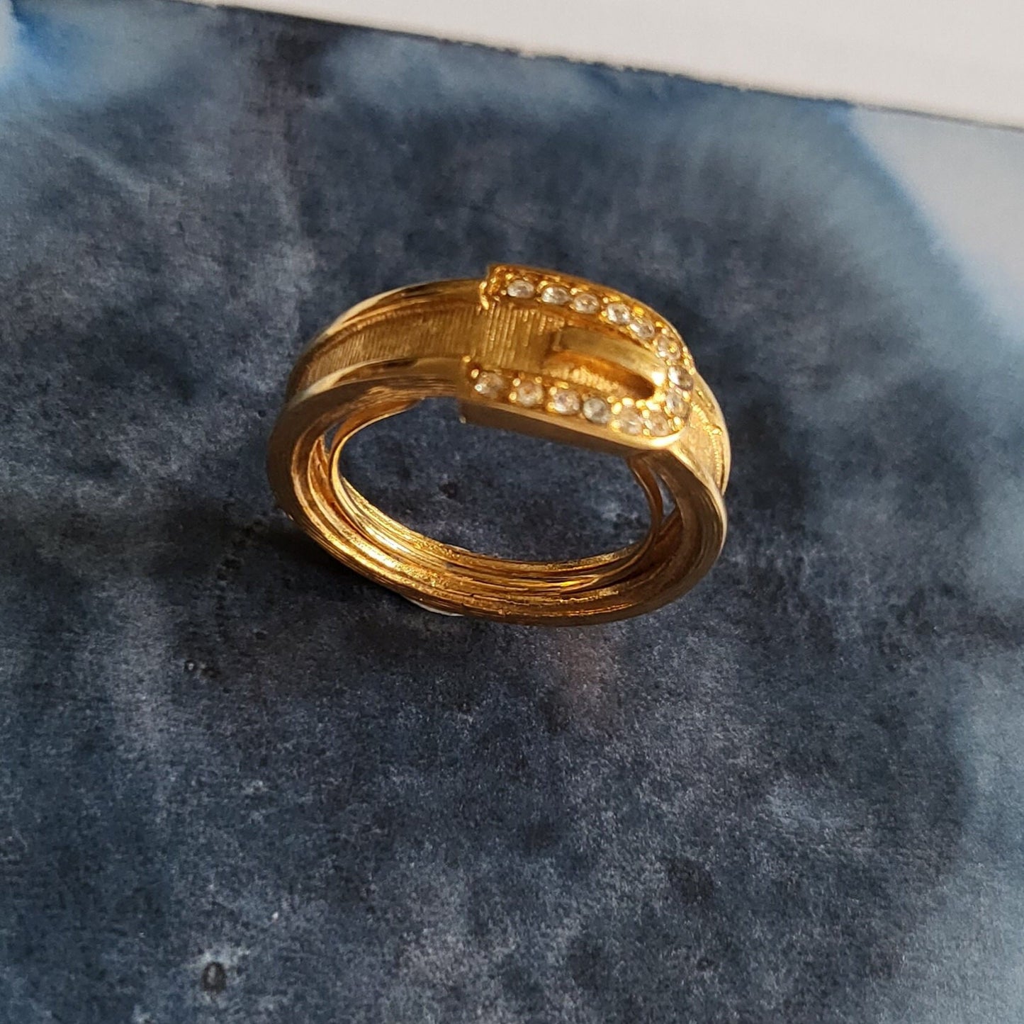 Ring - Avon Crystal Gold Belt Ring