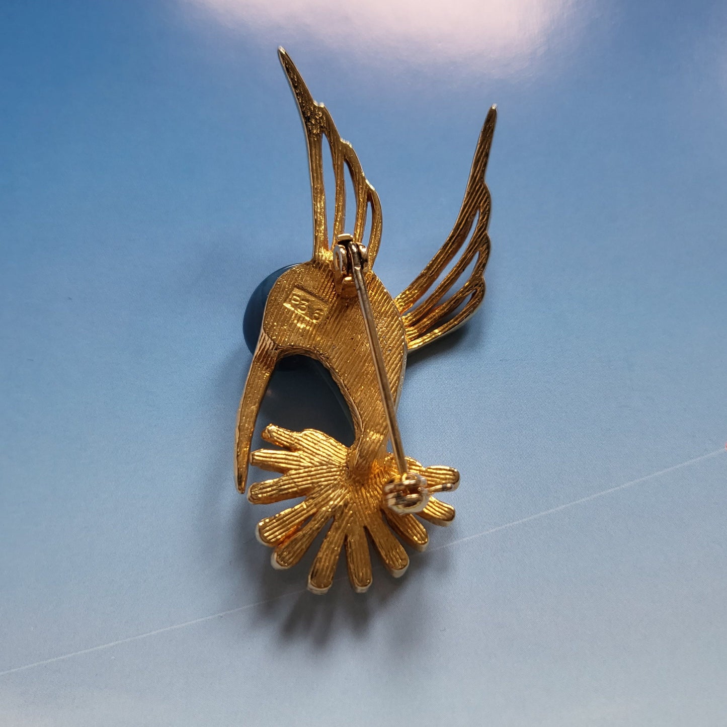 Brooch - Sphinx Blue Lucite Body Hummingbird Brooch